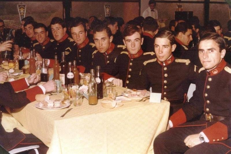 1977 - Foto 01 - Comida