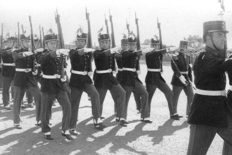 1977 - Foto 09 - Acto