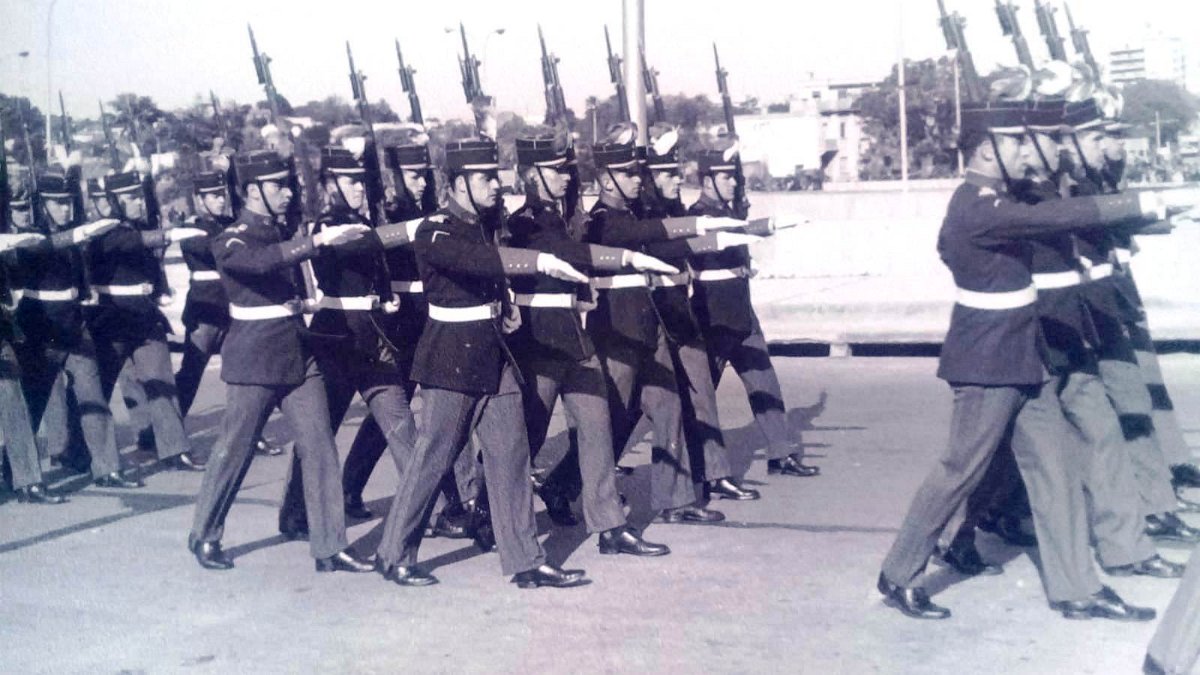 1977 - Foto 17 - Desfile