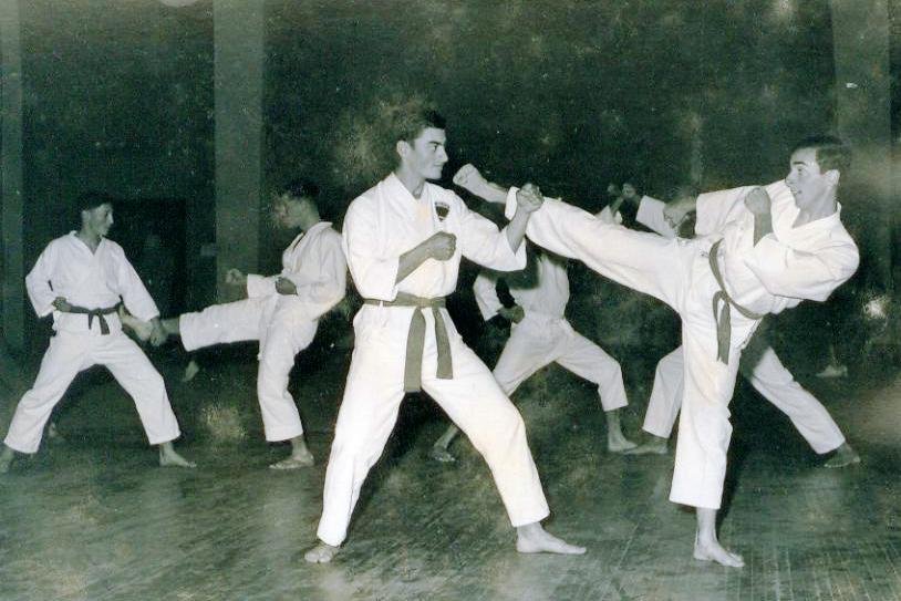 1977 - Foto 04 - Karate