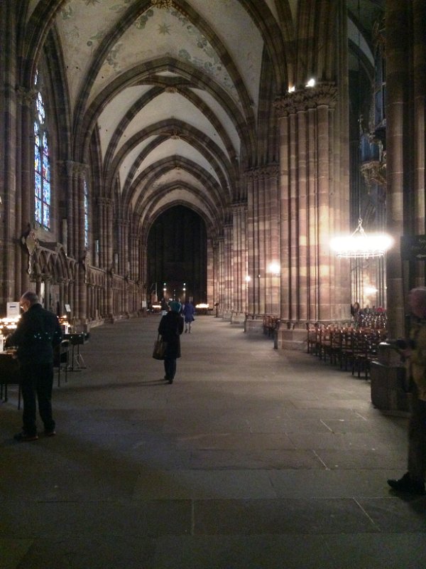 Fotos curiosas - Foto 06 - Gordo místico, Estrasburgo, 2015