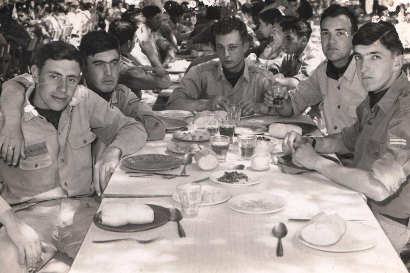 Recuerdos - Foto 11 - 1975
