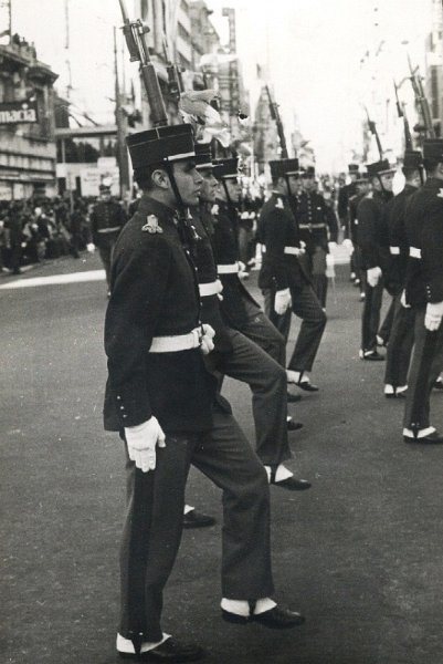 1975 - Foto 15 - Desfile