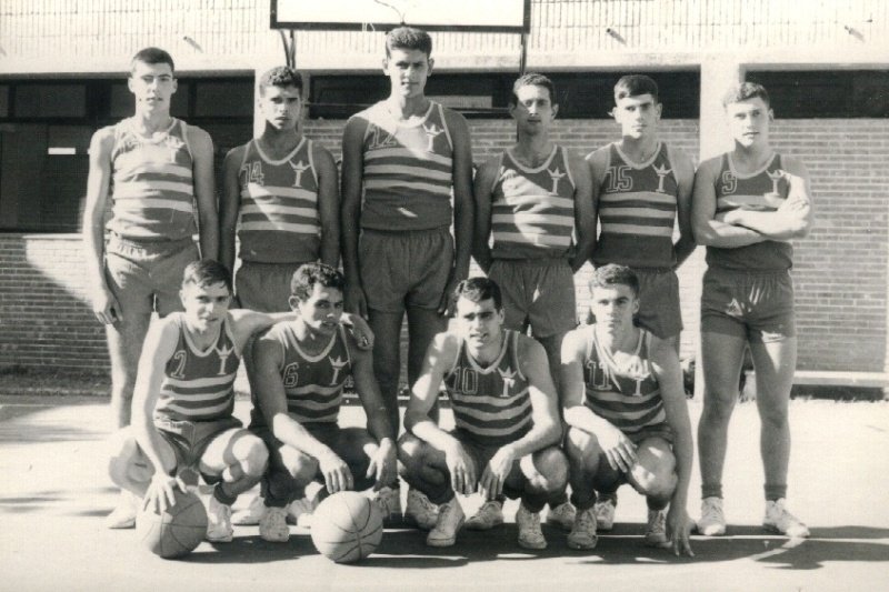 1977 - Foto 05 - Básquetbol