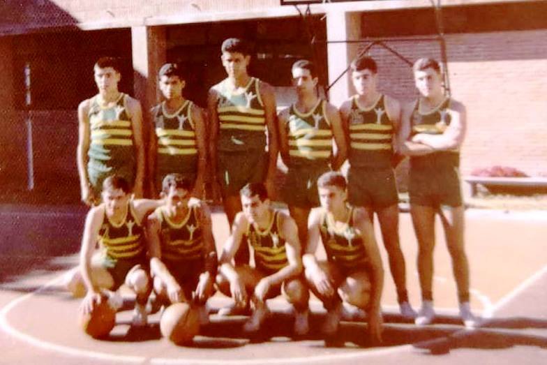 1977 - Foto 06 - Básquetbol