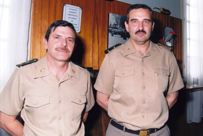 Oficiales - Foto 12 - Bn.I.Bldo.13, 1998