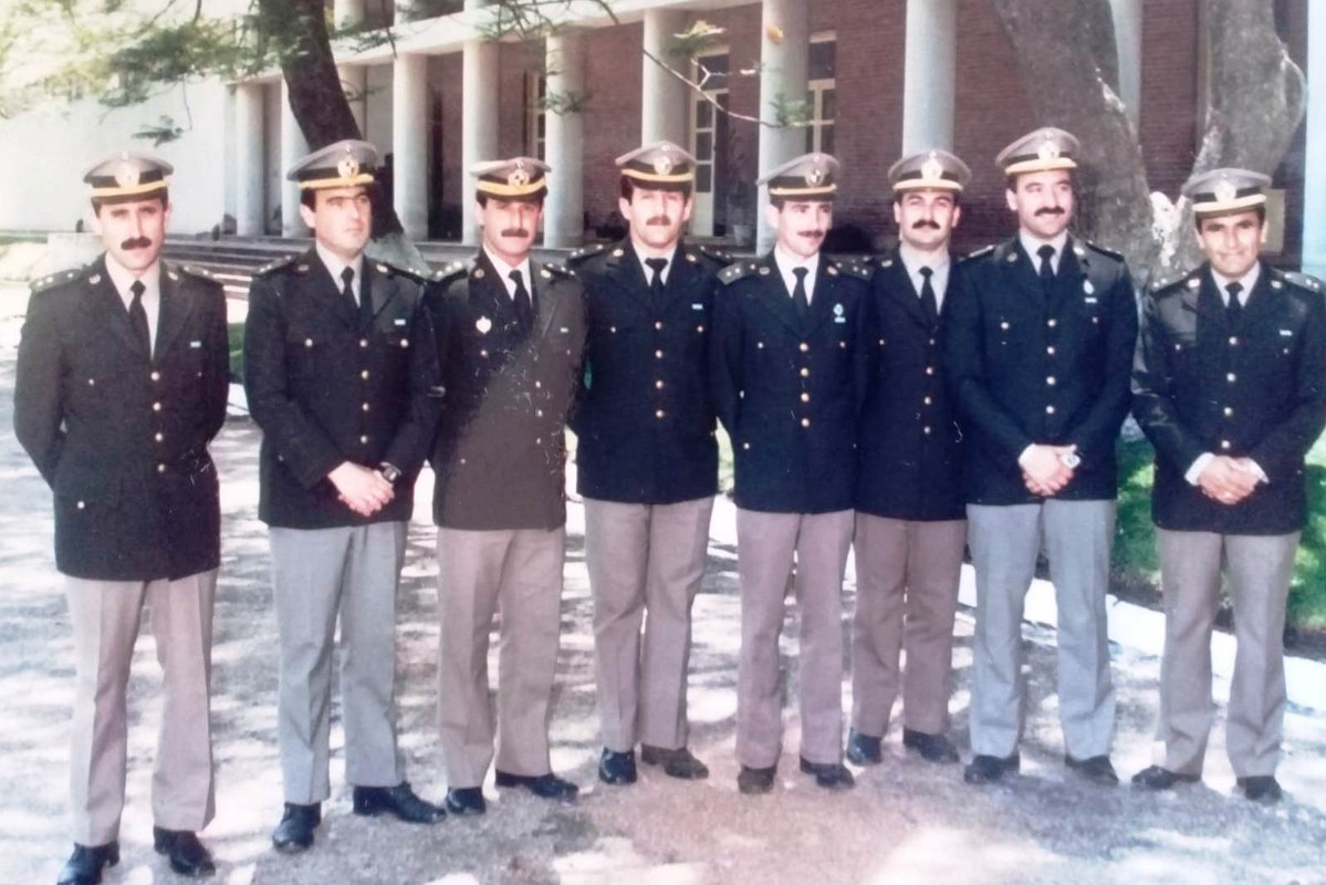 Oficiales - Foto 02 - EAS, 1987