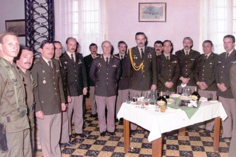 Oficiales - Foto 10 - Bn.I.Bldo.13, 1996