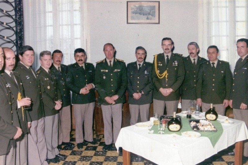 Oficiales - Foto 11 - Bn.I.Bldo.13, 1996