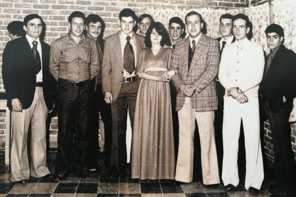 Oficiales - Foto 20