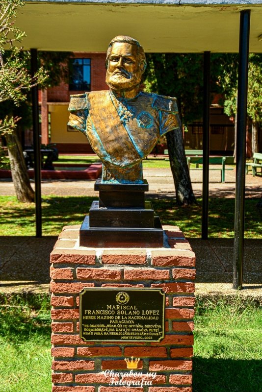 Oficiales - Foto 15 - Plaza de Armas EM