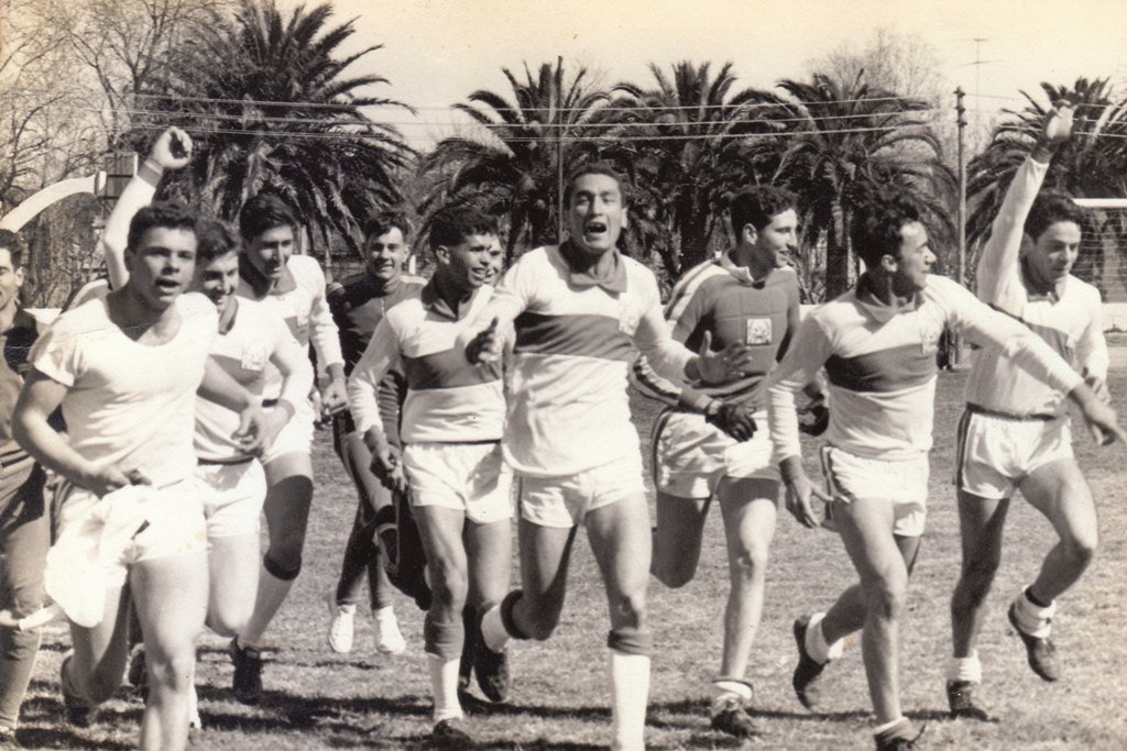 Deportes - Foto 01 - CGE, 1976